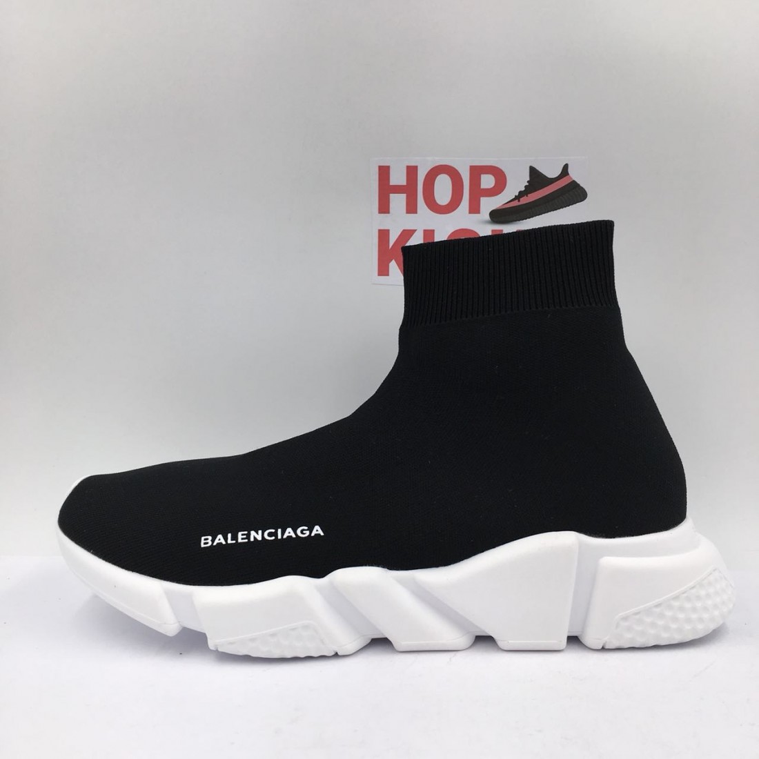 balenciaga elastic runner sneakers